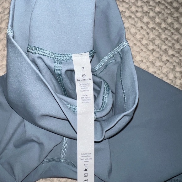 NWOT Lululemon Align Leggings - Picture 4 of 4